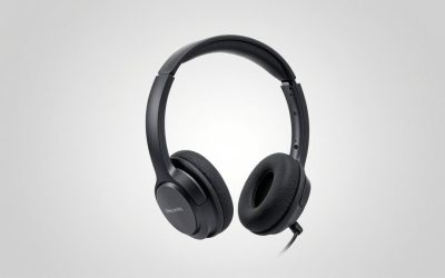 How to Choose Between Wired and Wireless Console Headsets in 2026: What Actually Matters